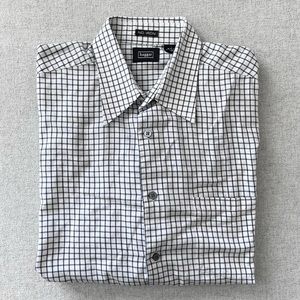 Haggar Men’s Button Down Long Sleeve Shirt